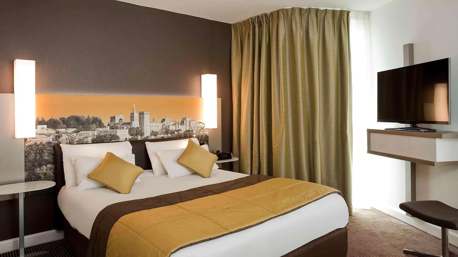 **** Hotel Mercure Avignon Centre Palais Des Papes Francia