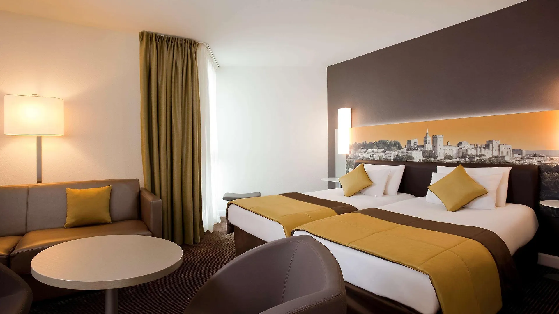 Mercure Avignon Centre Palais Des Papes 4*,